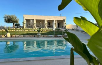Hibiscus Dreams Holiday Home
