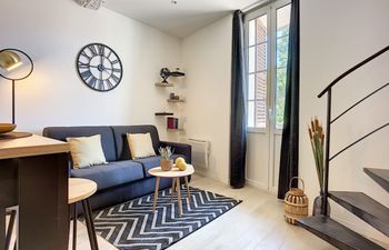Antibes Aria Holiday Home