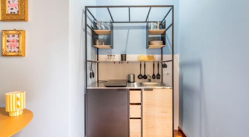 Photo of Roman Romantics