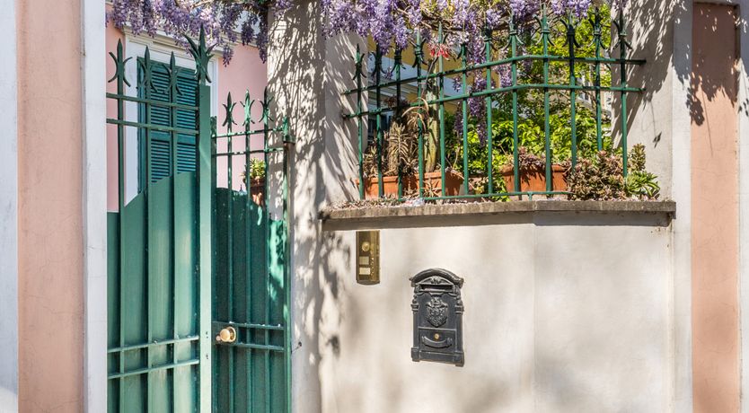 Photo of Roman Romantics