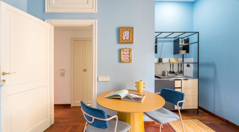 Photo of Roman Romantics