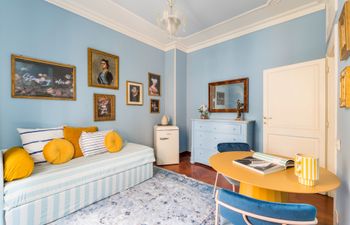 Roman Romantics Holiday Home