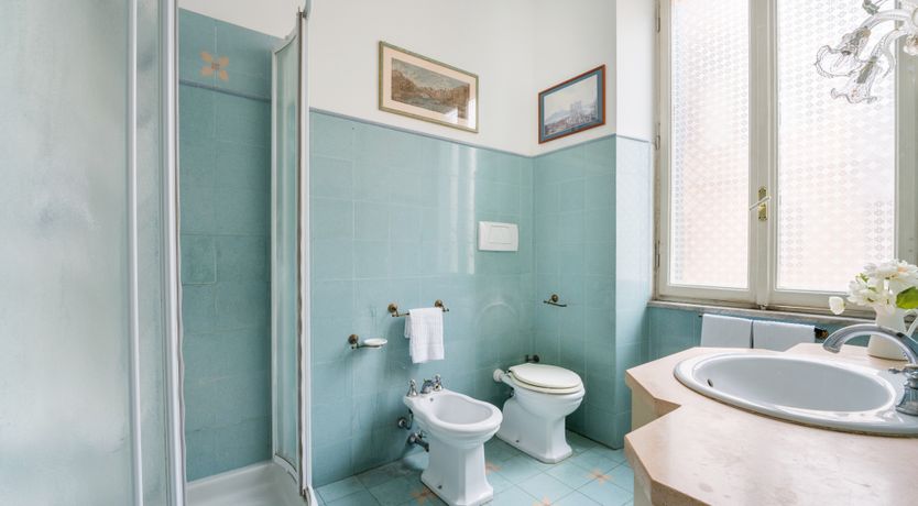 Photo of Roman Romantics