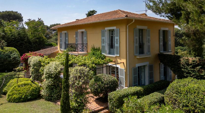 Photo of Sunset Belle