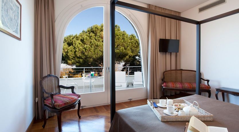 Photo of The Coastal Breeze