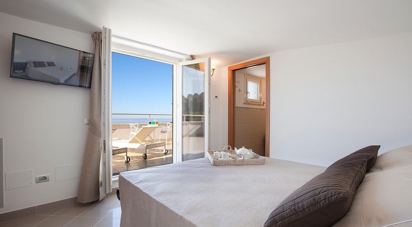 Photo of The Coastal Breeze