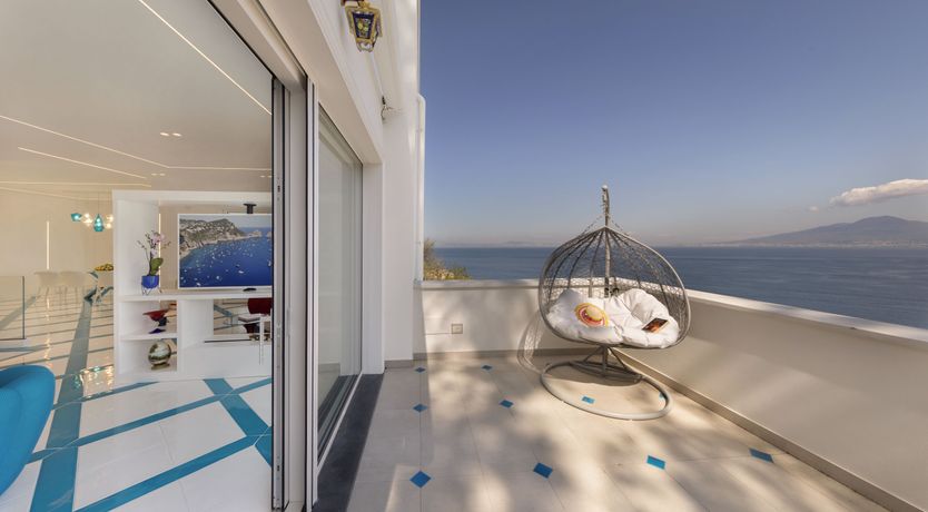 Photo of The Pearl of Sorrento