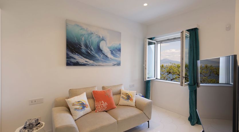 Photo of The Pearl of Sorrento