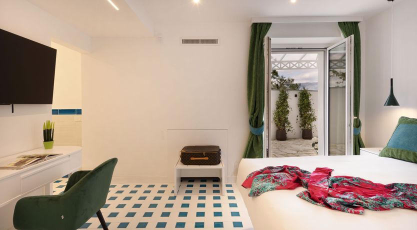 Photo of The Pearl of Sorrento