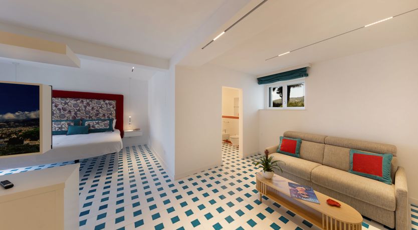 Photo of The Pearl of Sorrento