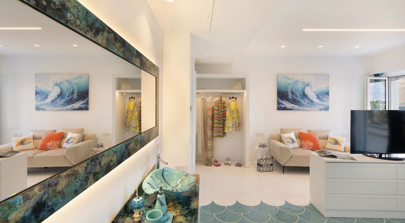 Photo of The Pearl of Sorrento