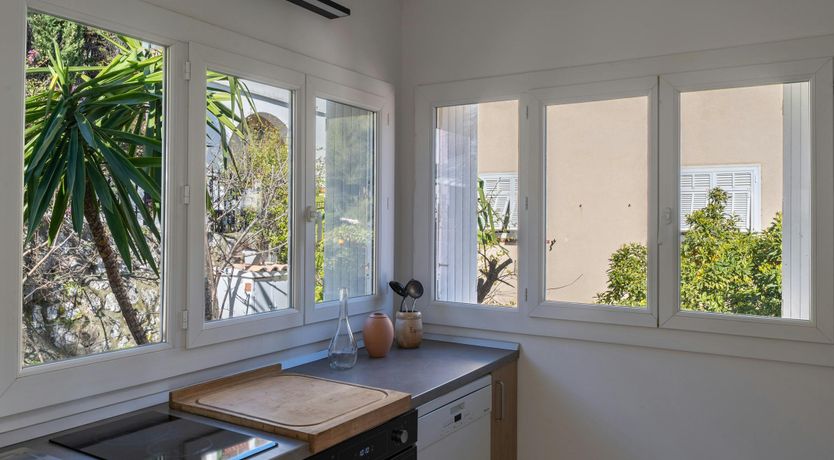 Photo of Beaulieu Blue