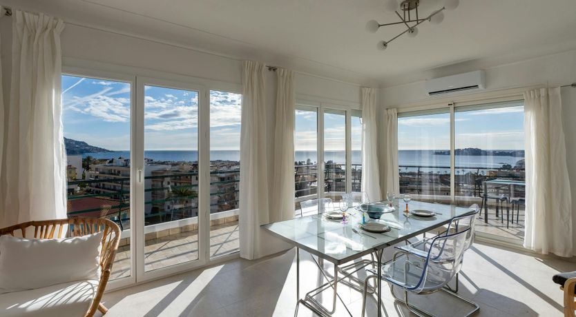 Photo of Beaulieu Blue