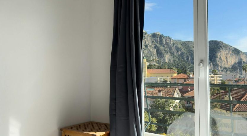 Photo of Beaulieu Blue