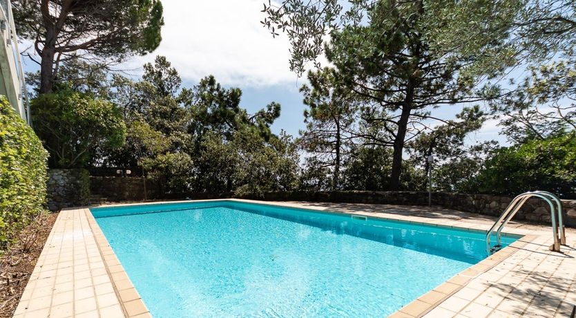 Photo of Opalescent Retreat