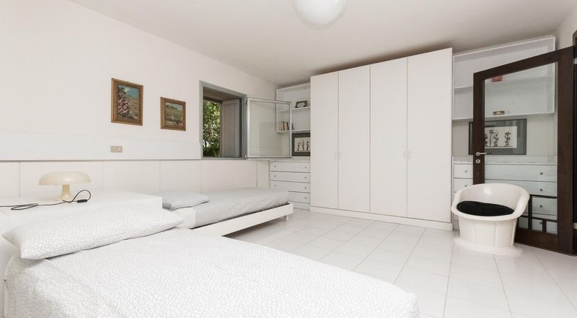 Photo of Opalescent Retreat