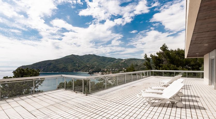 Photo of Opalescent Retreat