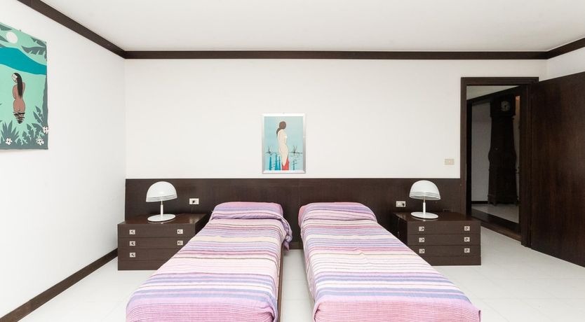 Photo of Opalescent Retreat