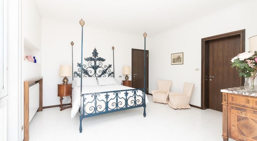 Photo of Opalescent Retreat