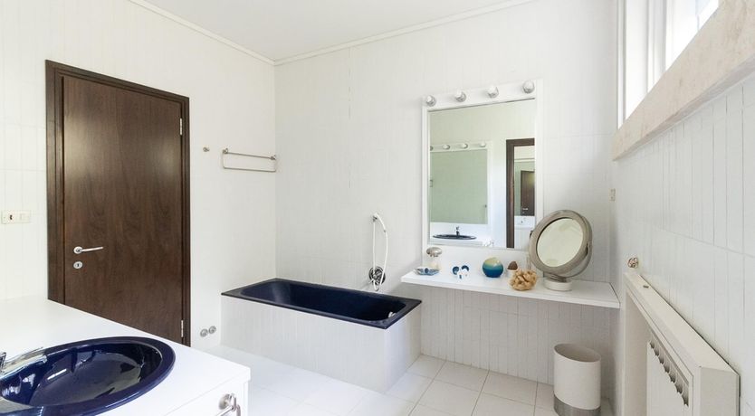 Photo of Opalescent Retreat