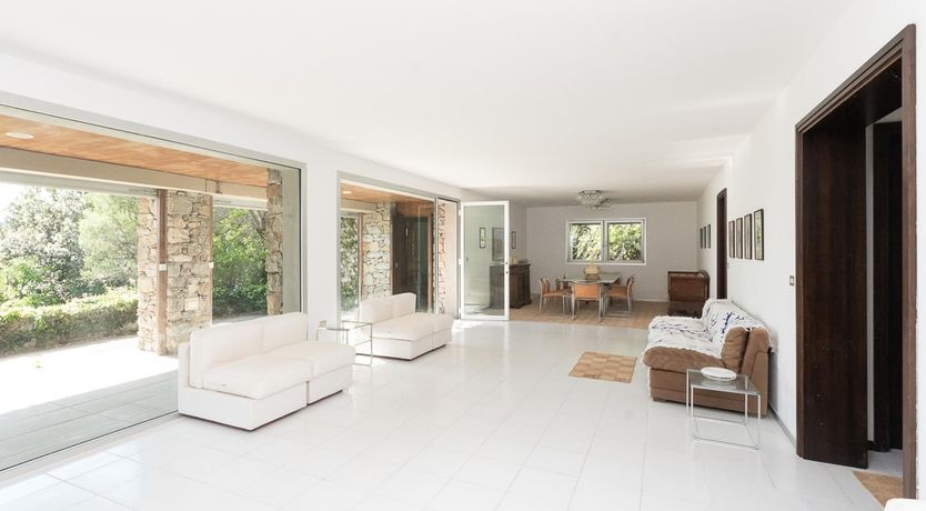 Photo of Opalescent Retreat