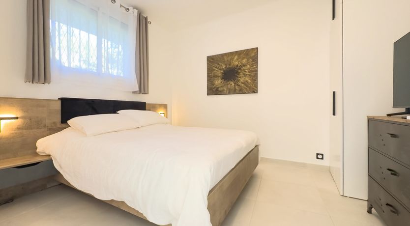 Photo of Sunset Pearl