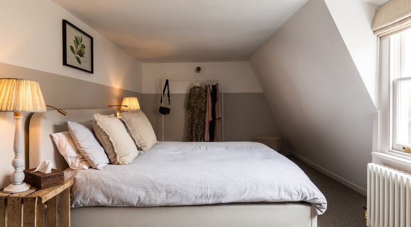 Photo of Georgian Blue