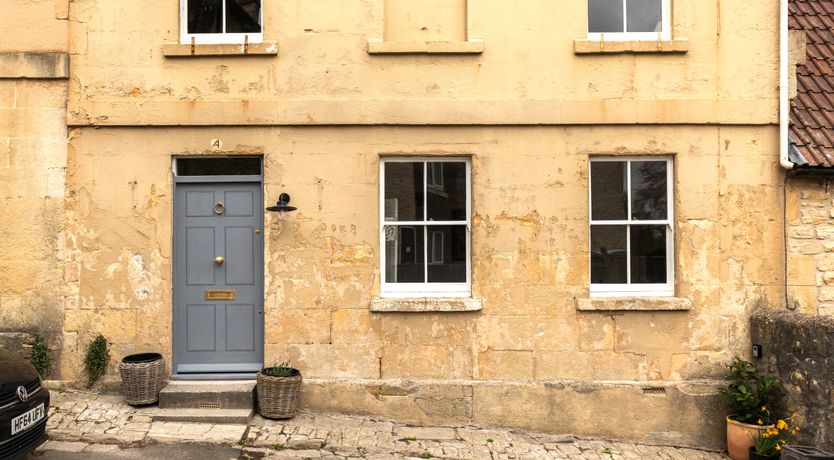 Photo of Georgian Blue