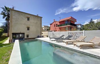Côte Comfort Holiday Home