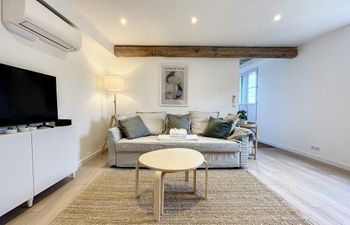 Antique Antibes Holiday Home