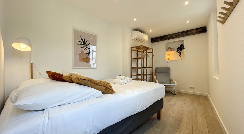 Photo of Antique Antibes