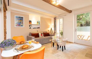 Little Provence Holiday Home
