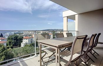 Antibes Air Holiday Home