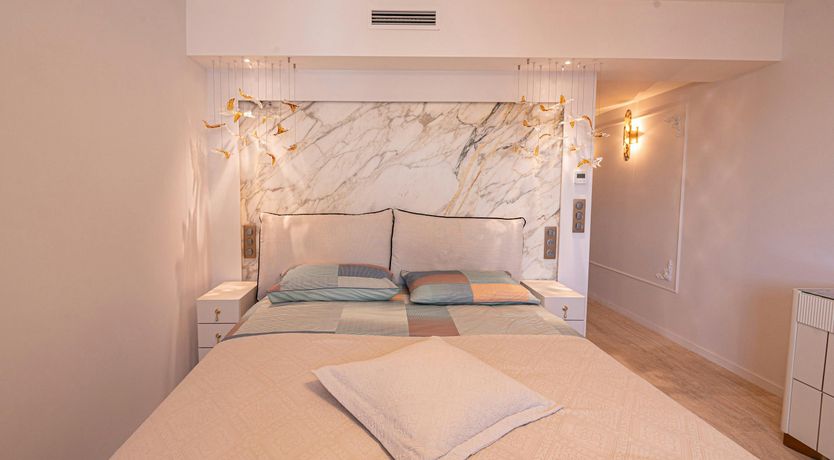 Photo of Cannes Chic