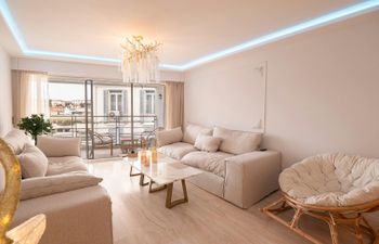 Cannes Chic Holiday Home