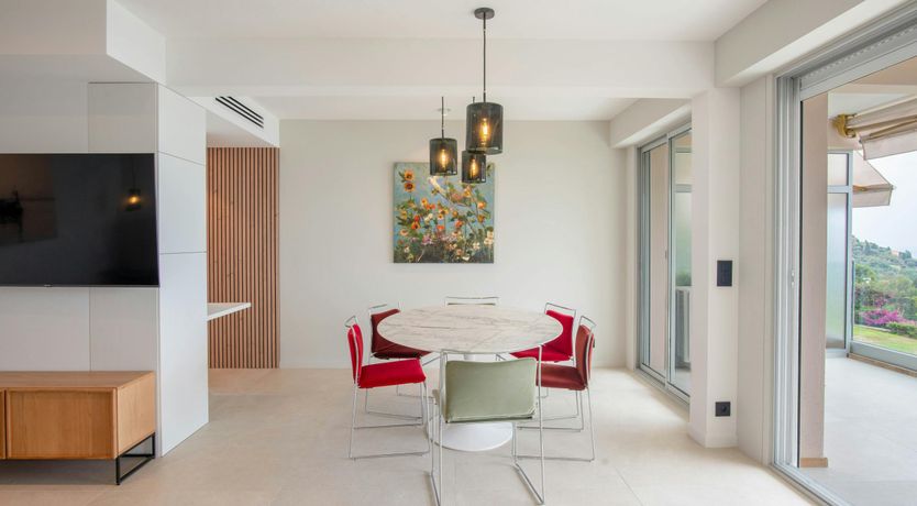 Photo of Riviera Gem