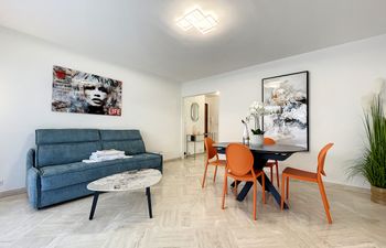 Riviera Days Holiday Home