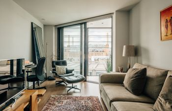 Battersea Views Holiday Home