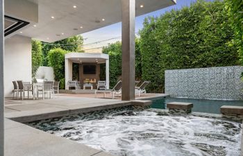 Beverly Grove Brutalism Holiday Home