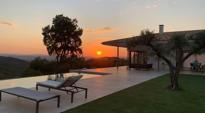 Photo of The Oak & Rose