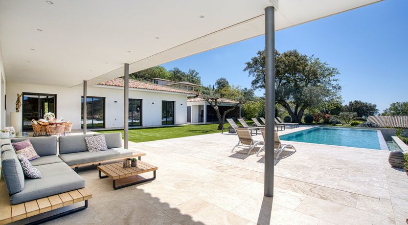 Photo of The Oak & Rose