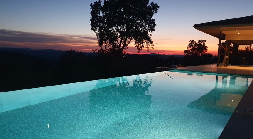 Photo of The Oak & Rose