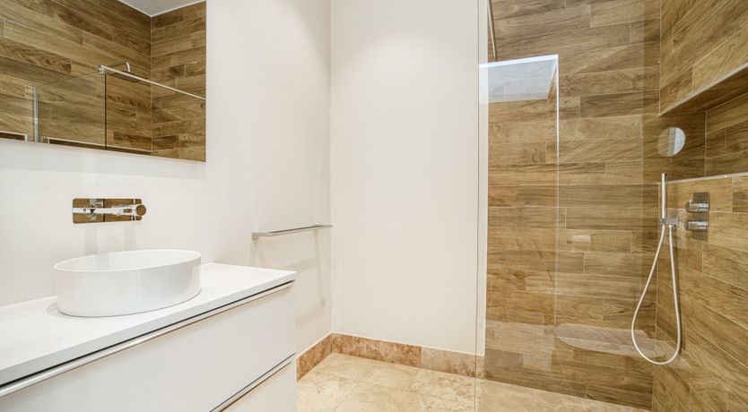 Photo of The Oak & Rose