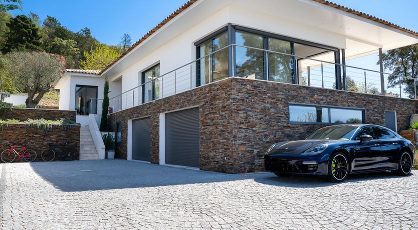 Photo of The Oak & Rose