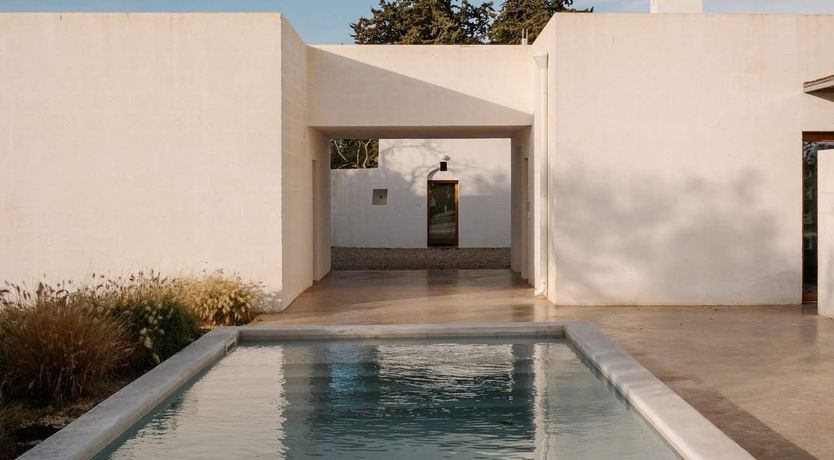 Photo of Lamia Light