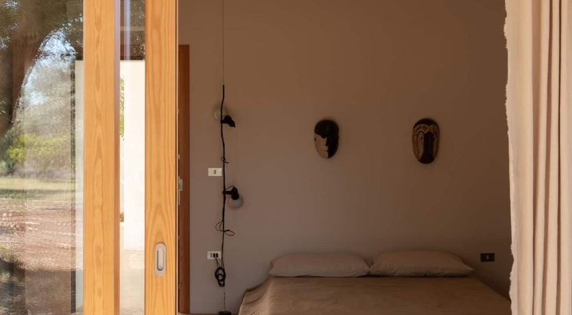 Photo of Lamia Light