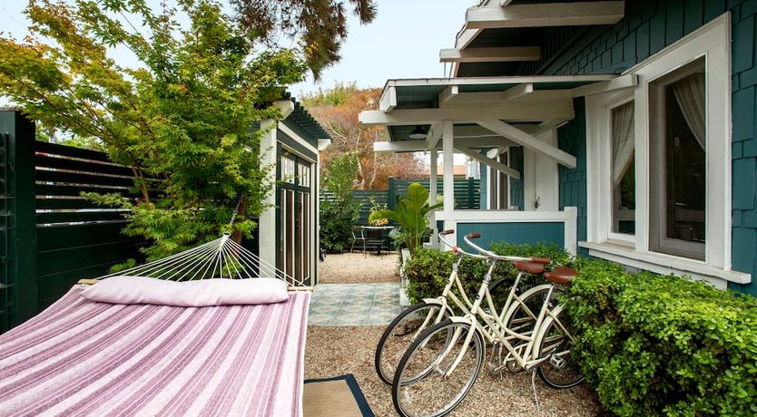 Photo of White Pebble