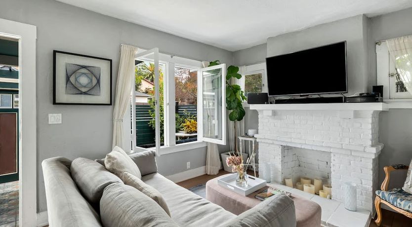 Photo of White Pebble