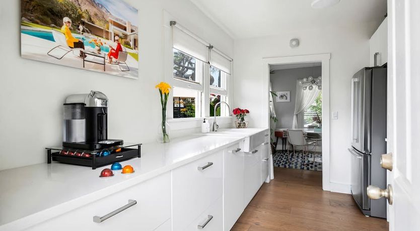 Photo of White Pebble