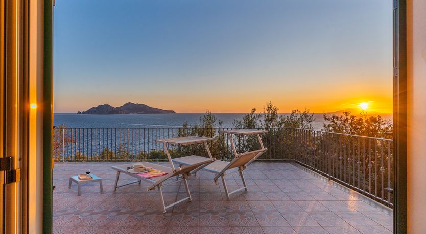 Photo of Wonder & Waves